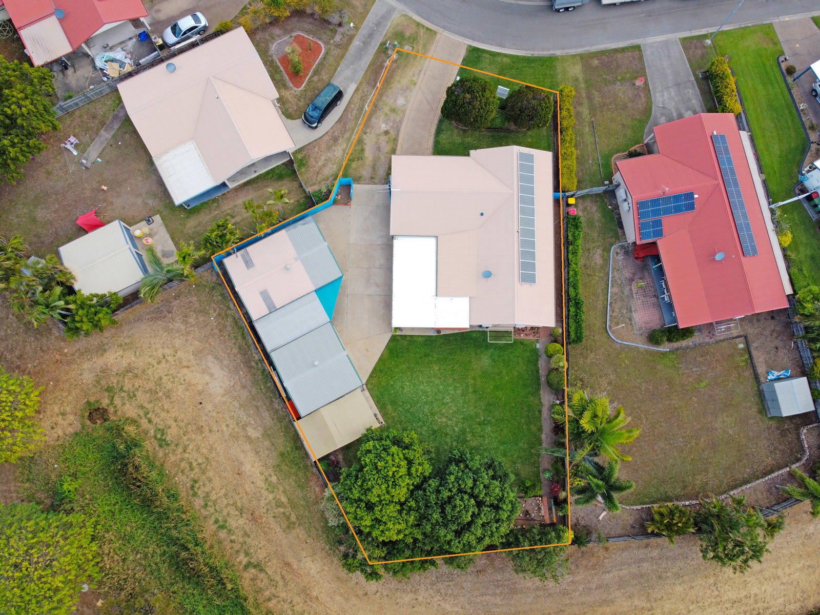 11 Black Braes Court, Mount Louisa, QLD, 4814, Mount Louisa - Thumbnail 2