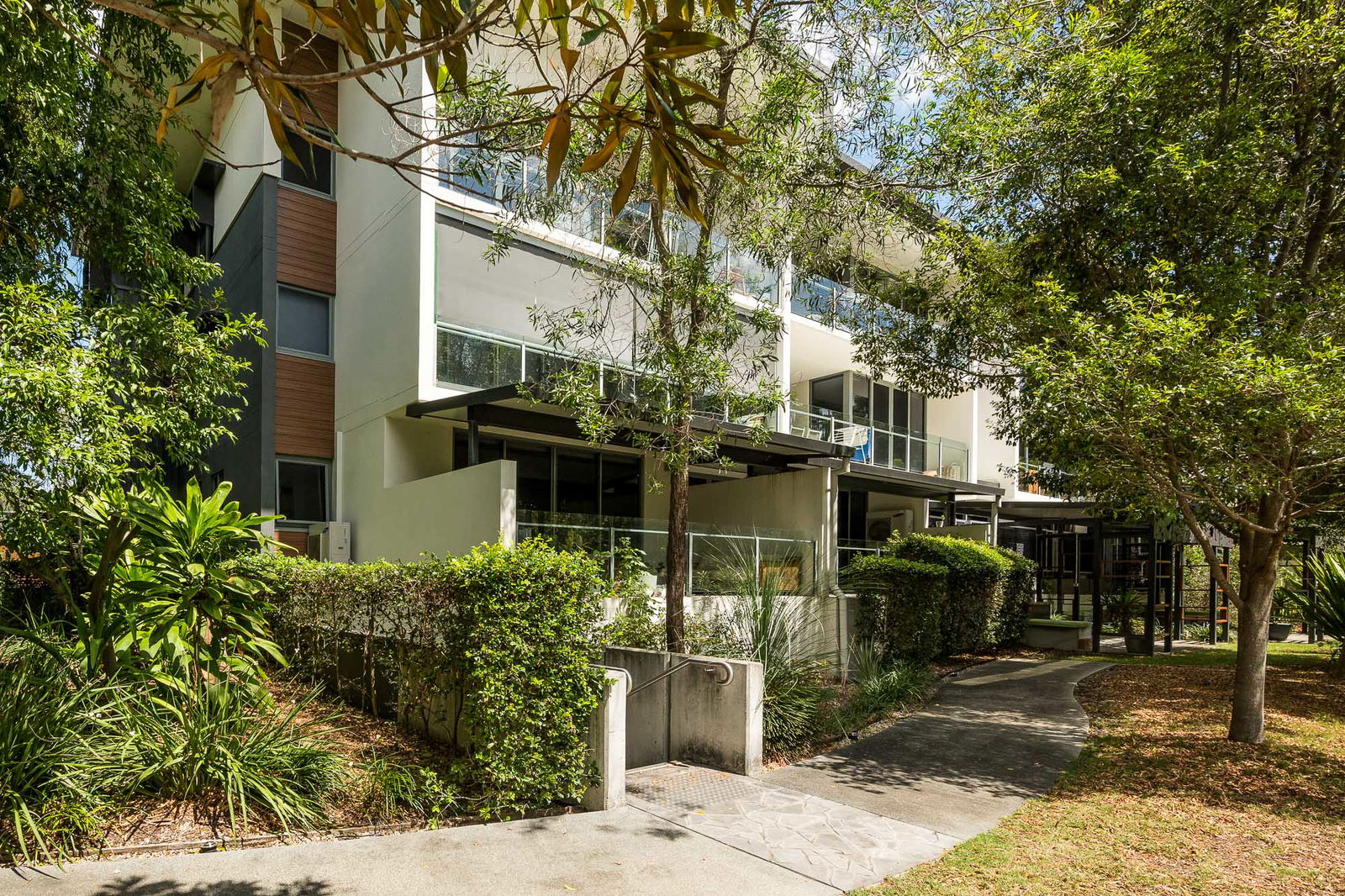 Main listing image for 26/390 Simpsons Road, Bardon  QLD  4065