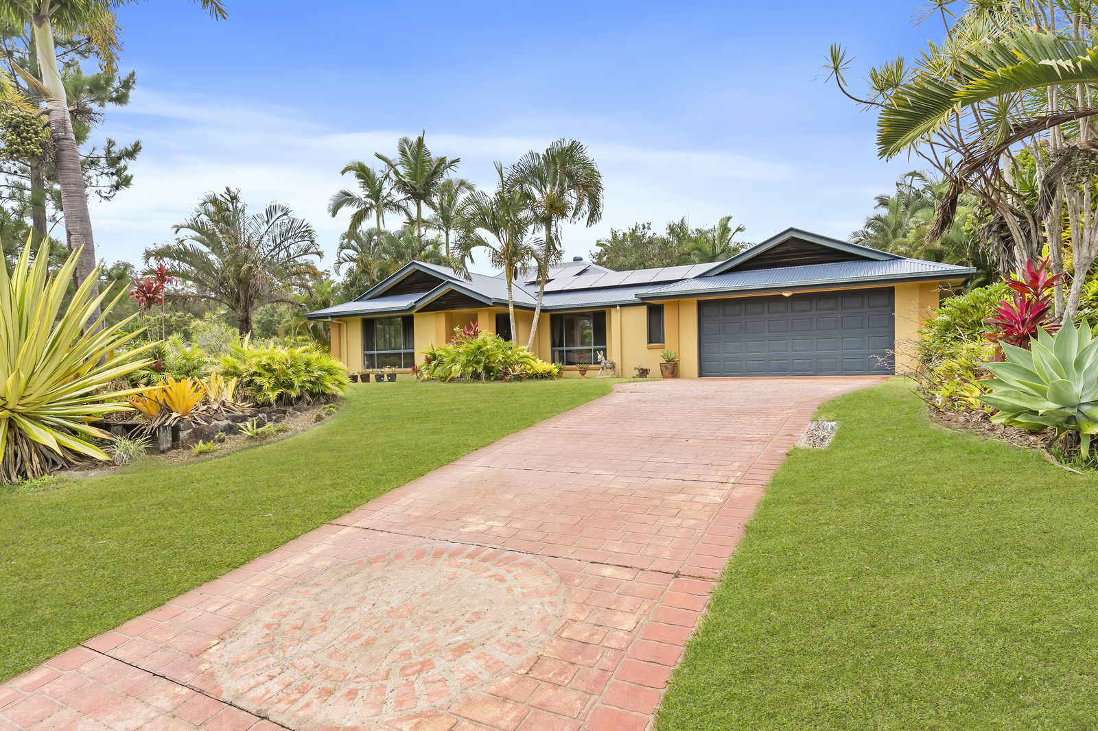 Main listing image for 1 Wattlebird Place, Landsborough  QLD  4550