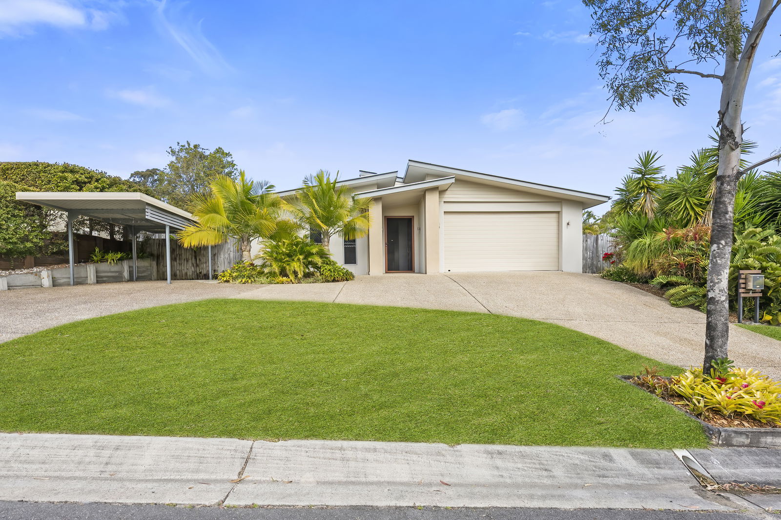 Main listing image for 4 Acaciabark Place, Little Mountain  QLD  4551