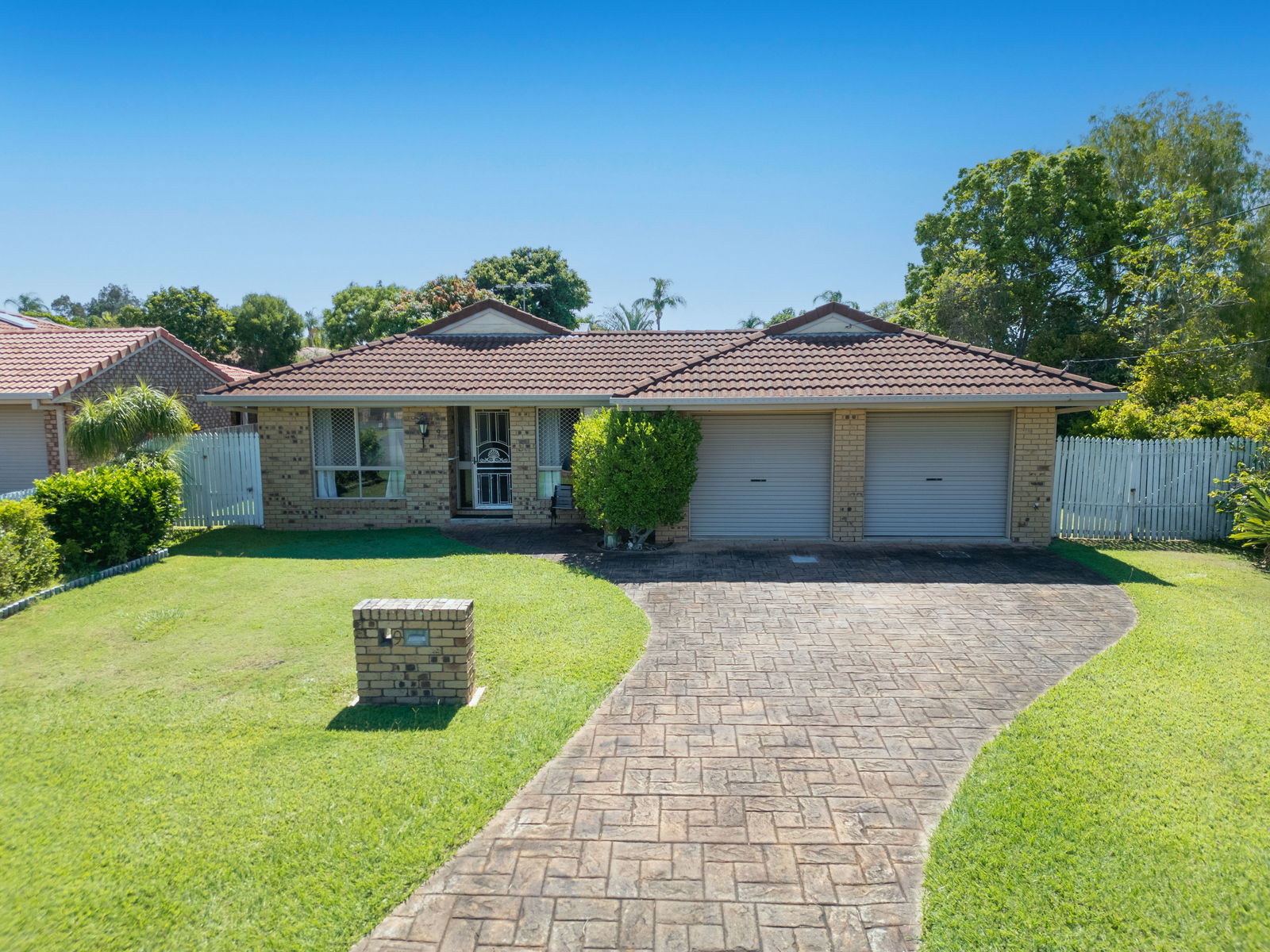 Main listing image for 9 Benson Street, Scarborough  QLD  4020