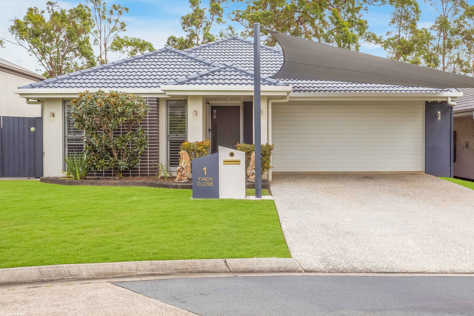 Main listing image for 1 Finch Close, Dakabin  QLD  4503