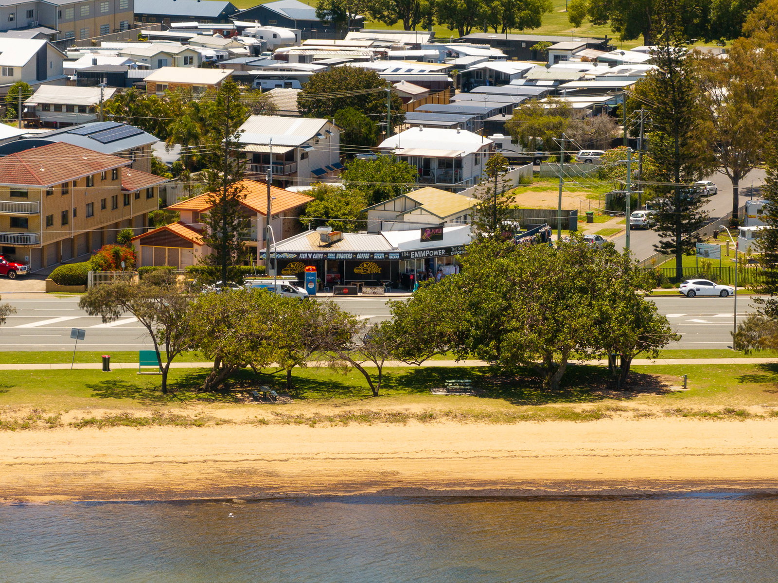 184 Hornibrook Esplanade Clontarf QLD 4019, Clontarf - Thumbnail 4