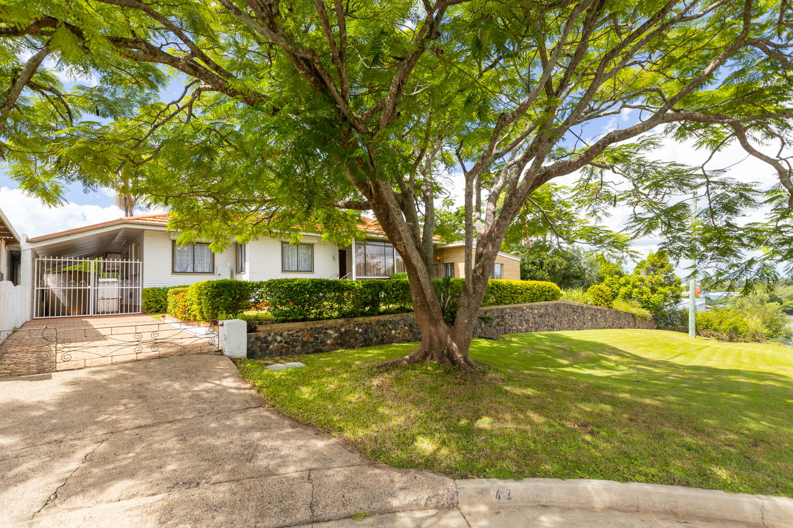 Main listing image for 42 Darling Street, Sadliers Crossing  QLD  4305