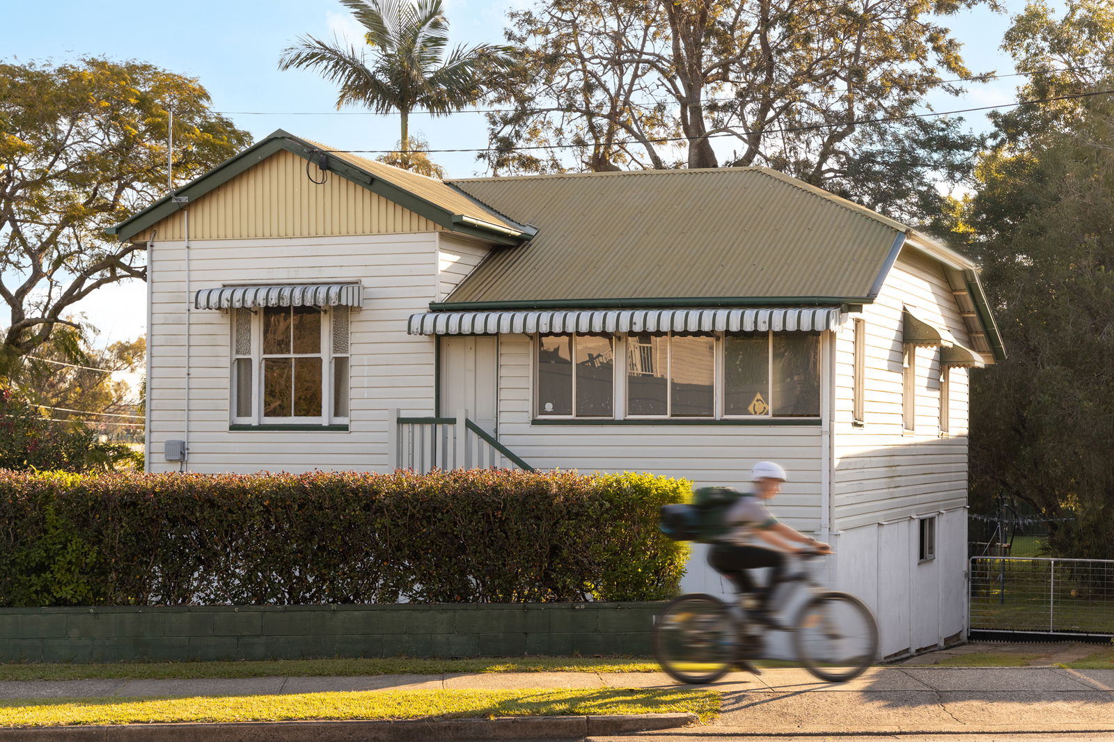 Main listing image for 129 Southerden Street, Sandgate  QLD  4017