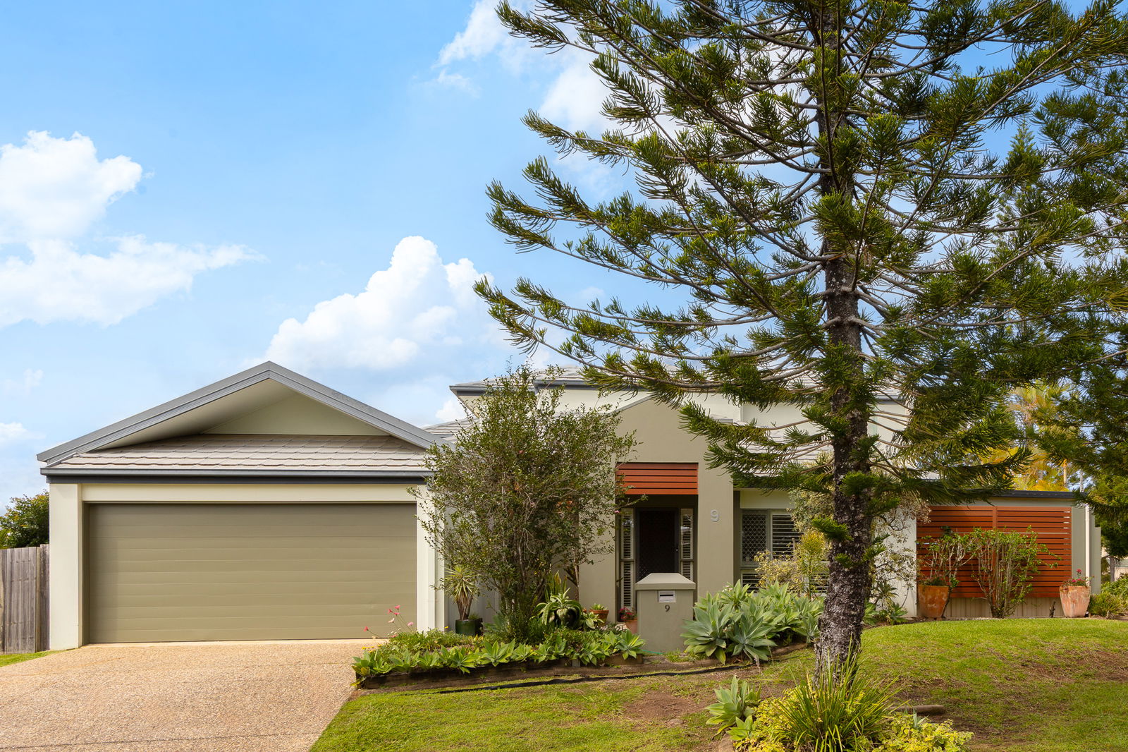 Main listing image for 9 Saint Clair Court, Murrumba Downs  QLD  4503