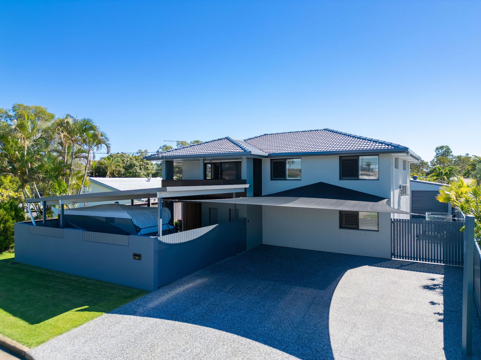 Main listing image for 18 Beacon Crescent, Newport  QLD  4020