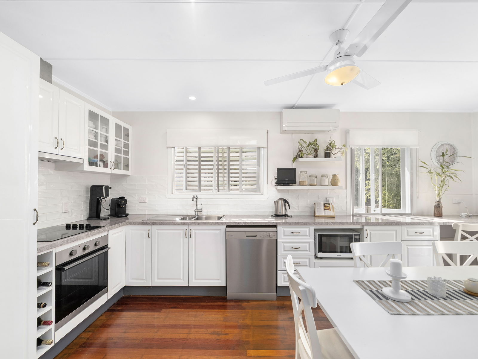 Main listing image for 52 Agnew Street, Sandgate  QLD  4017