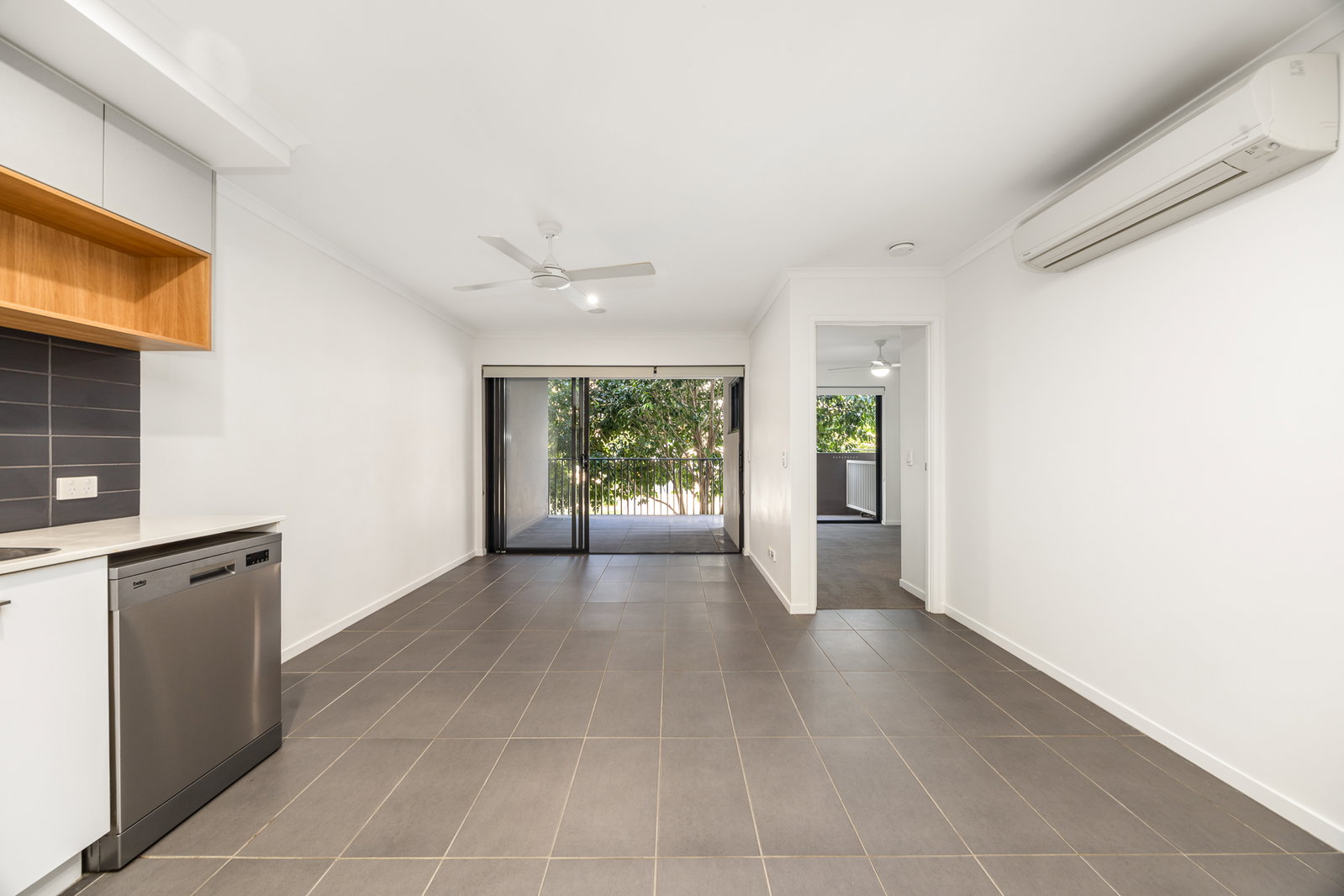 204/9-15 Regina Street, Greenslopes, QLD, 4120, Greenslopes - Thumbnail 5