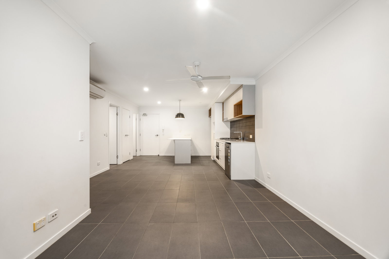 204/9-15 Regina Street, Greenslopes, QLD, 4120, Greenslopes - Thumbnail 7