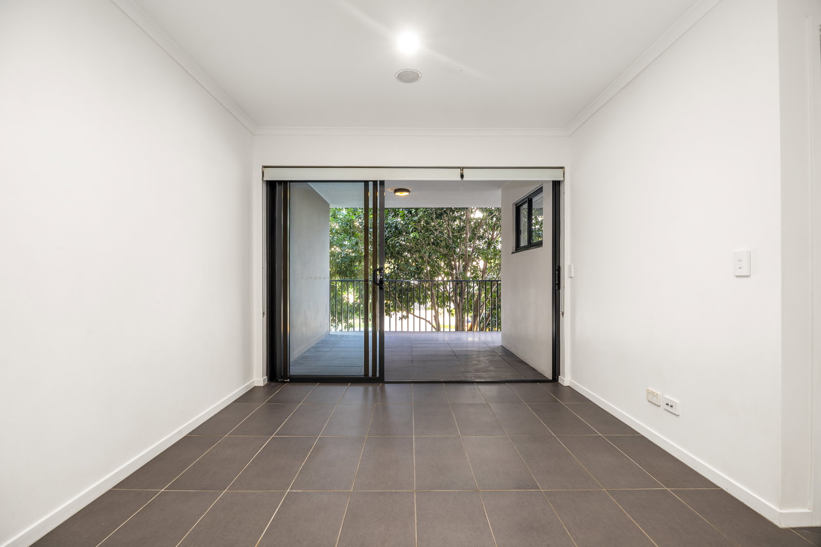 204/9-15 Regina Street, Greenslopes, QLD, 4120, Greenslopes - Thumbnail 6