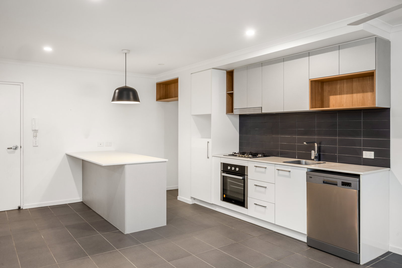 204/9-15 Regina Street, Greenslopes, QLD, 4120, Greenslopes - Thumbnail 3
