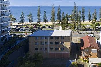 Image 4 for 1/13-15 Marine Parade, Redcliffe  QLD  4020