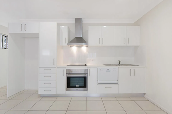 Image 4 for 4/282 Brisbane Street, West Ipswich  QLD  4305