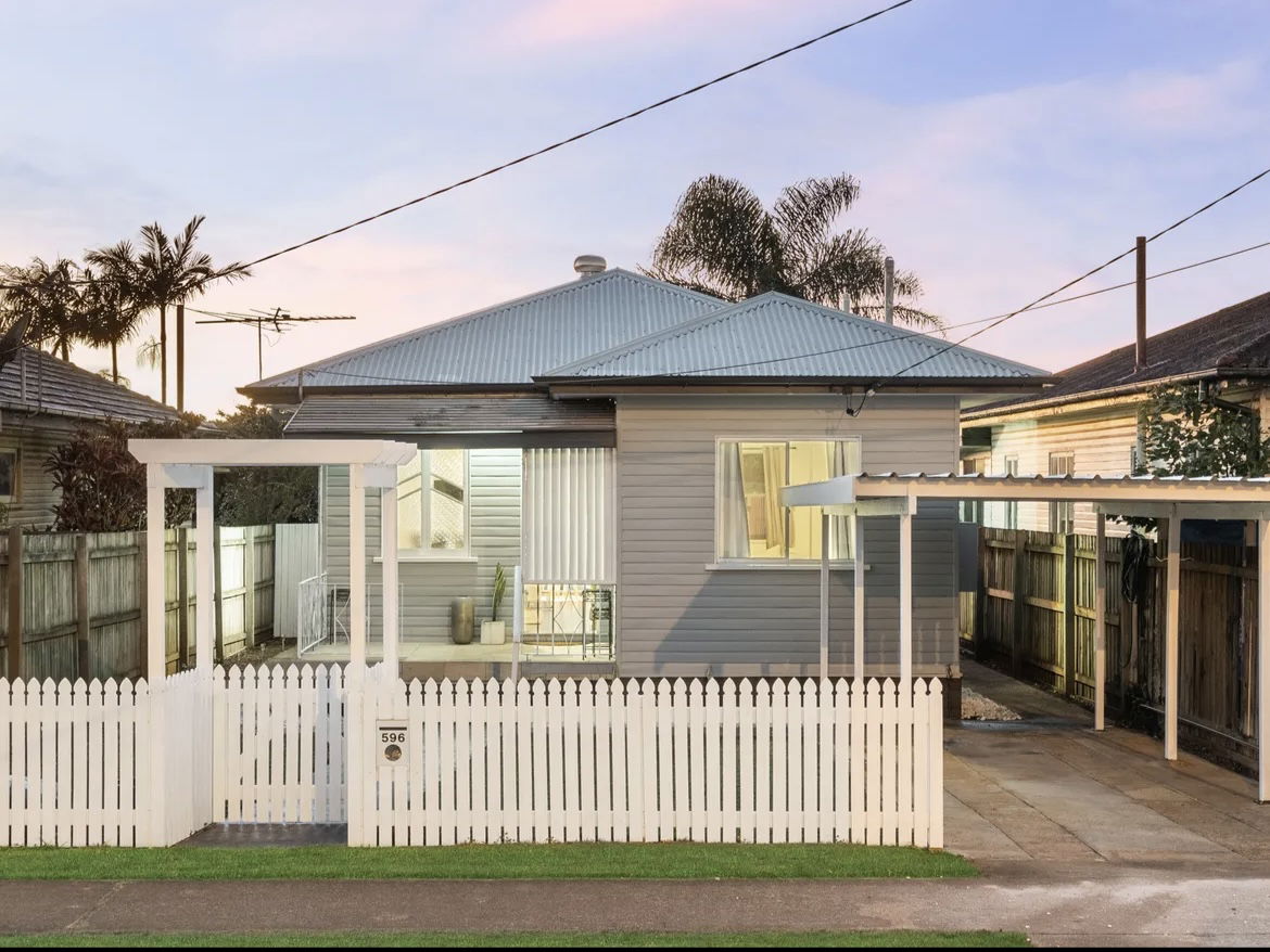 Main listing image for 596 Oxley Avenue, Scarborough  QLD  4020