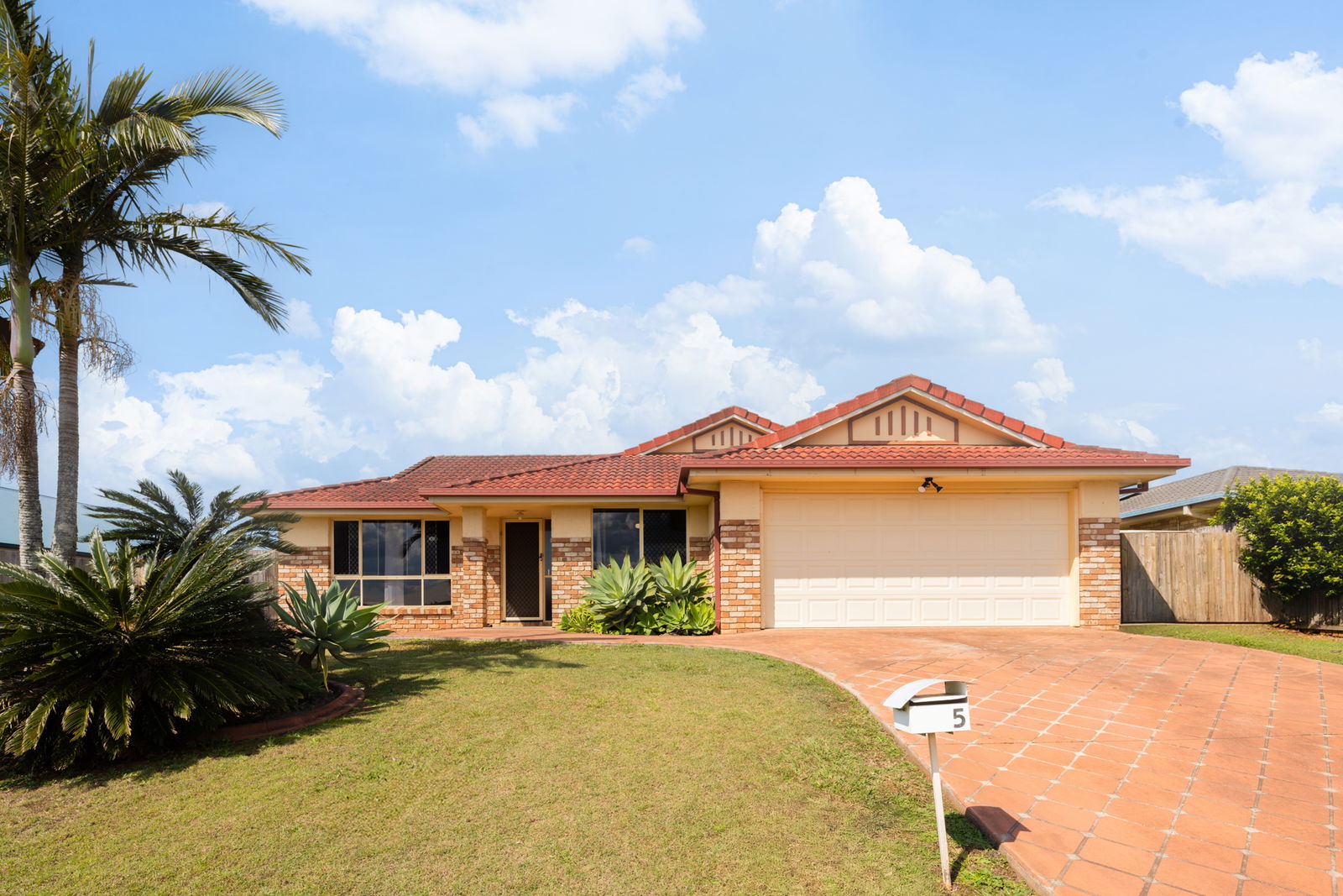 Main listing image for 5 Kalamoun Court, Dakabin  QLD  4503