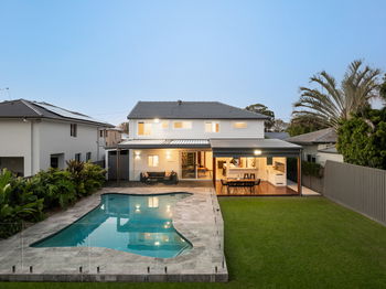 Image 6 for 4 Clifford Street, Woody Point  QLD  4019