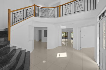 Image 5 for 321 Cliveden Avenue, Oxley  QLD  4075