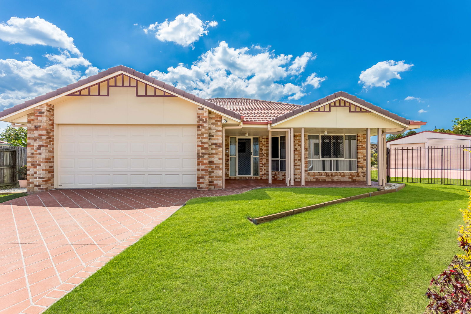 Main listing image for 10 Alambi Court, Rothwell  QLD  4022