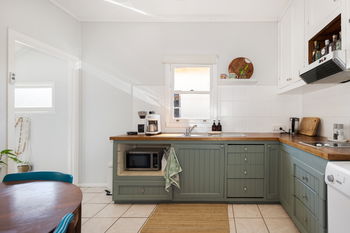 Image 5 for 29 Westbrook Street, Woody Point  QLD  4019