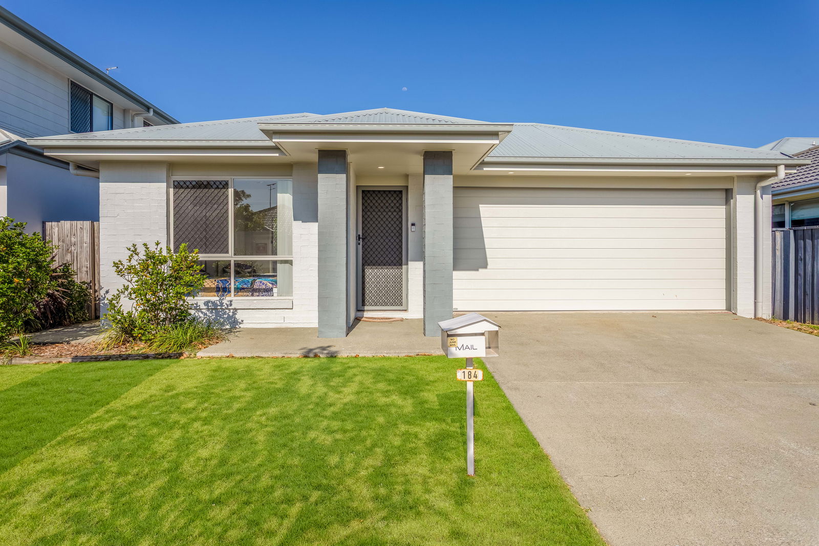Main listing image for 184 Spinnaker Boulevard, Newport  QLD  4020