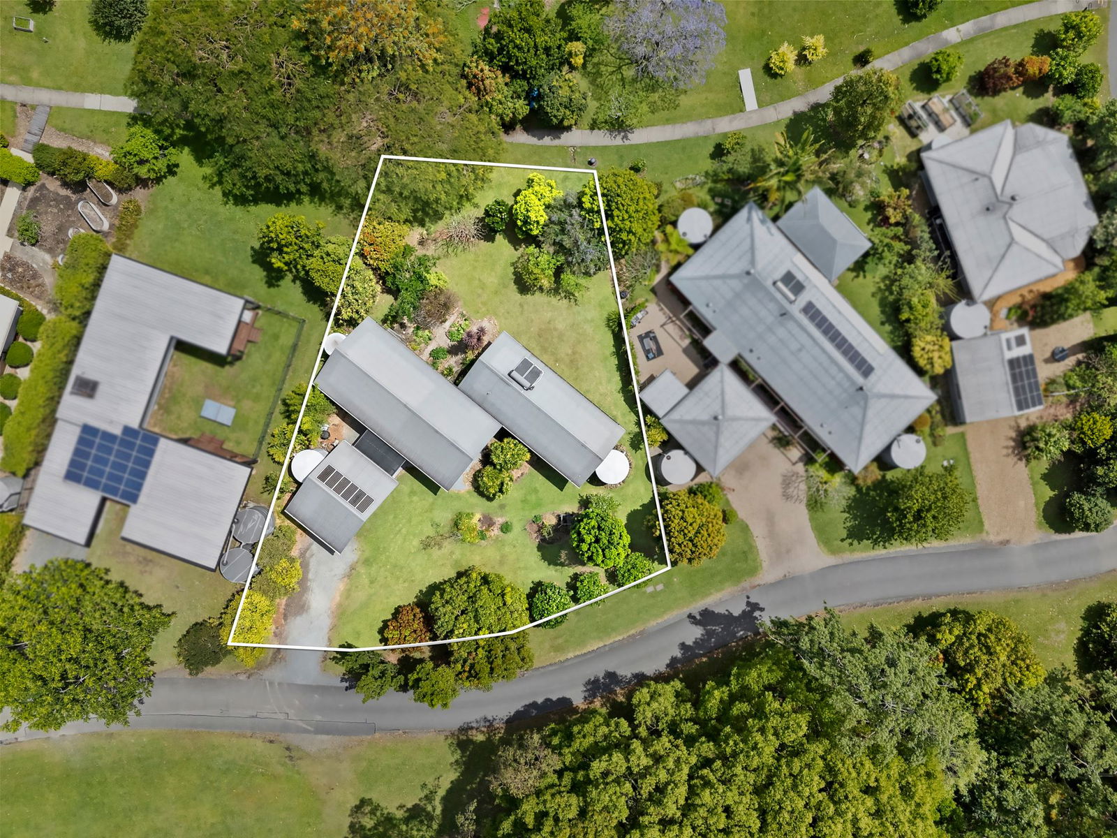 Main listing image for 8 Creek Way, Currumbin Valley  QLD  4223