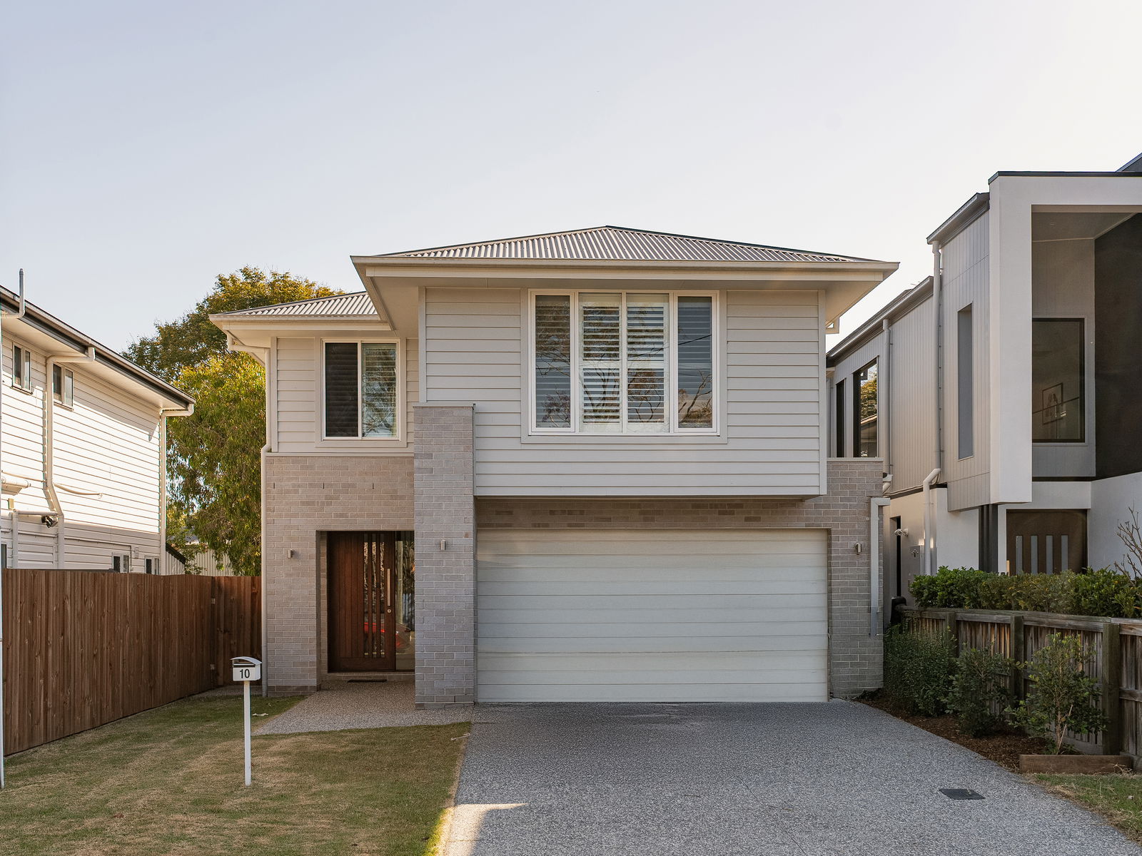 Main listing image for 10 Emily Street, Deagon  QLD  4017