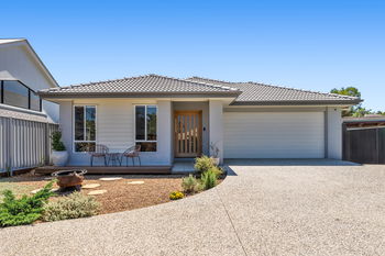 Image 4 for 23 Emerald Place, Kallangur  QLD  4503