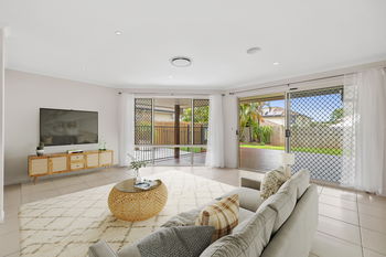 Image 6 for 22 Hillview Crescent, Little Mountain  QLD  4551