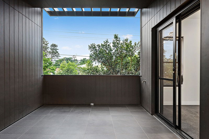 Main listing image for 204/133 Clarence Road, Indooroopilly  QLD  4068