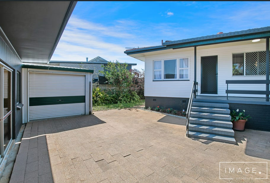 Main listing image for 1A Blakeney Street, Woody Point  QLD  4019