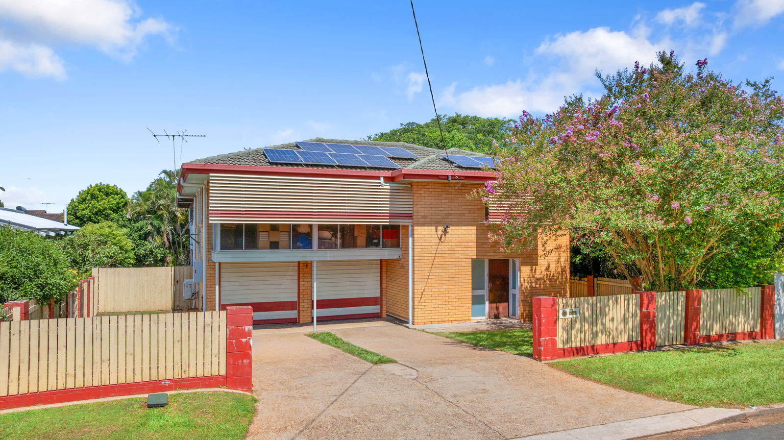 Main listing image for 5 Huon Court, Lawnton  QLD  4501