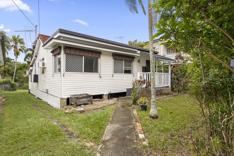 29 Donald Street, Woody Point, QLD, 4019, Be The First To Know About Properties In Your Area. - Image 1