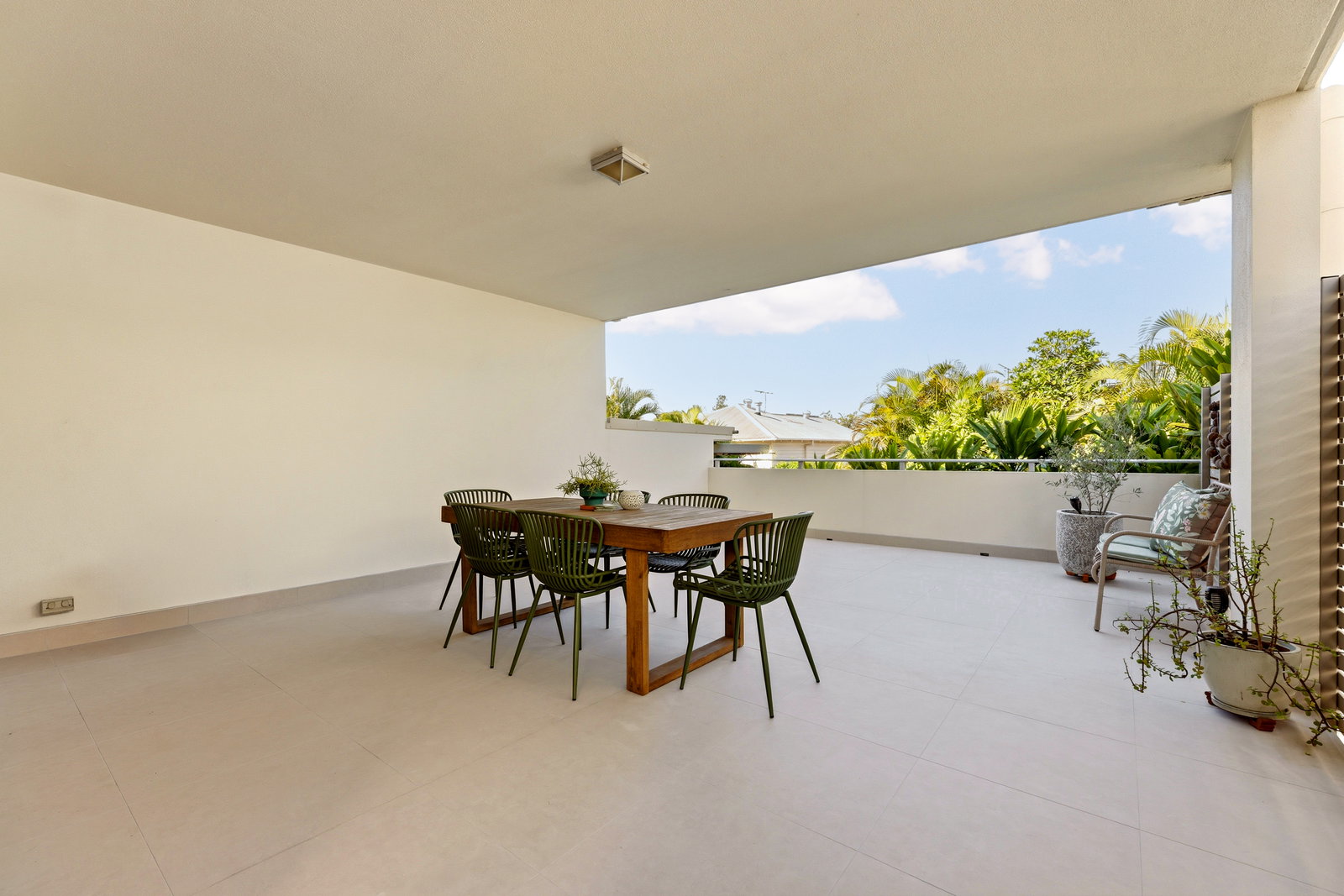 Main listing image for 6/86 Pembroke Road, Coorparoo  QLD  4151