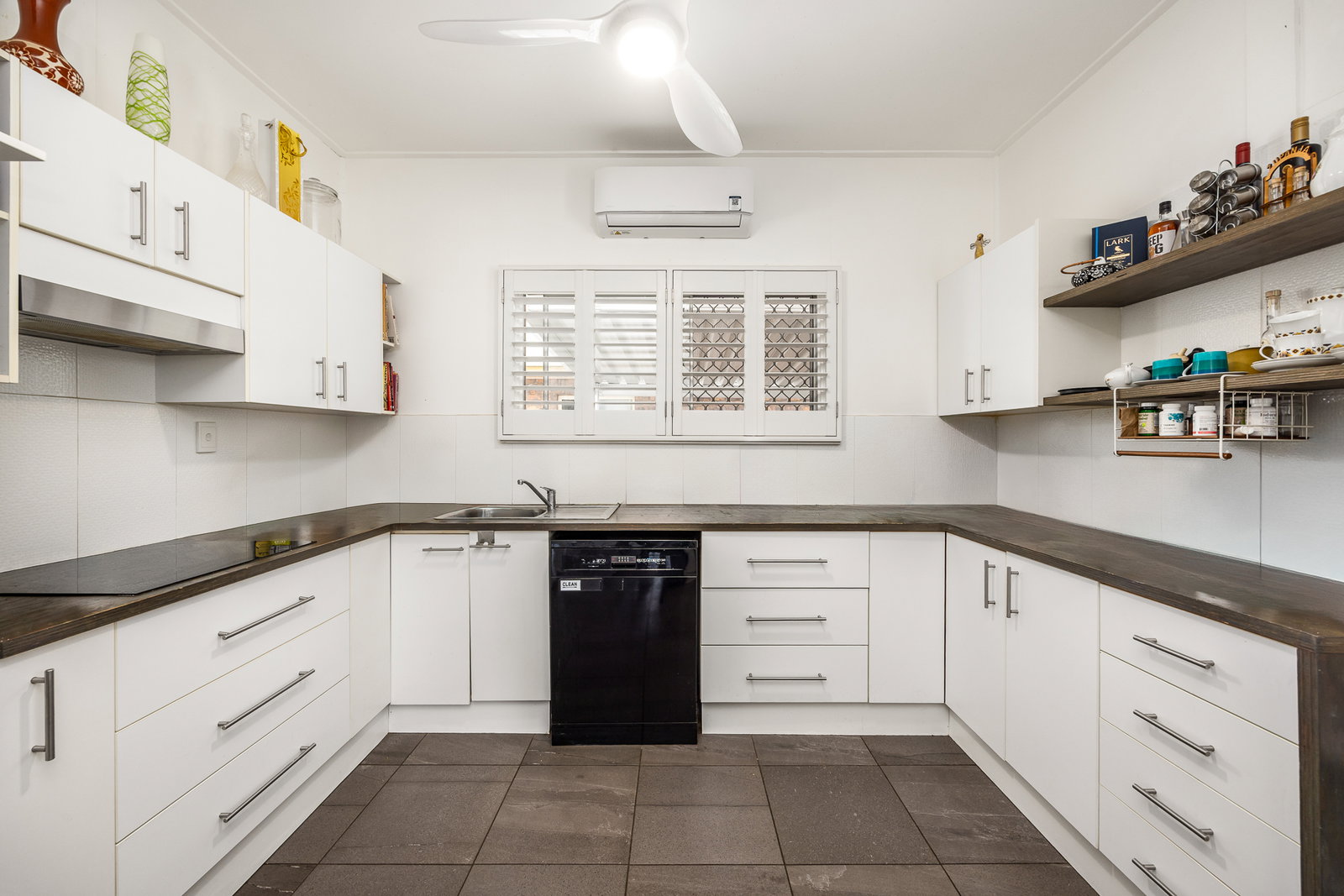 18 Yacht Street Clontarf QLD 4019, Clontarf - Thumbnail 4