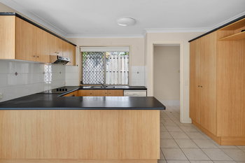 Image 5 for 44 Homebush Crescent, Sinnamon Park  QLD  4073