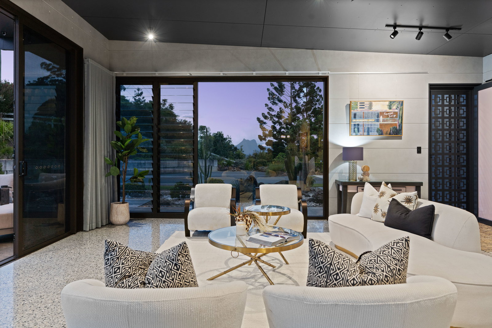 Main listing image for 8 Mayes Hill Road, North Tumbulgum  NSW  2490