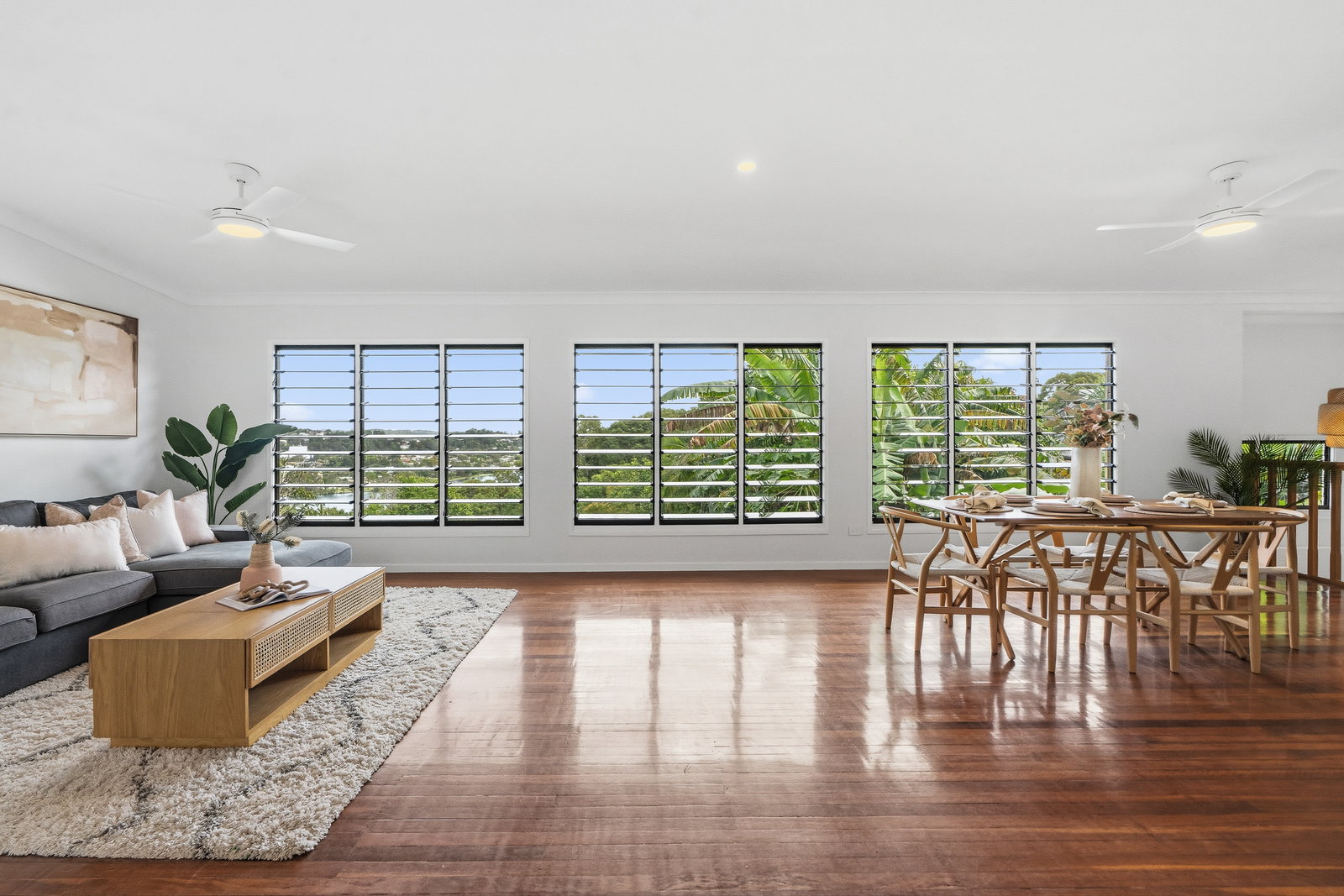 Main listing image for 2 Lakeview Parade, Tweed Heads South  NSW  2486