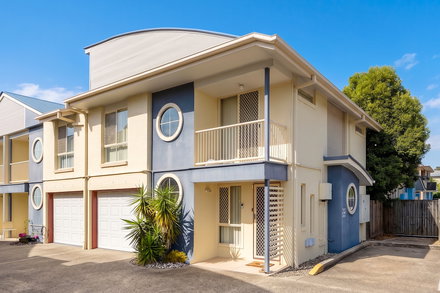 12-14 Fleet Drive, Kippa-Ring