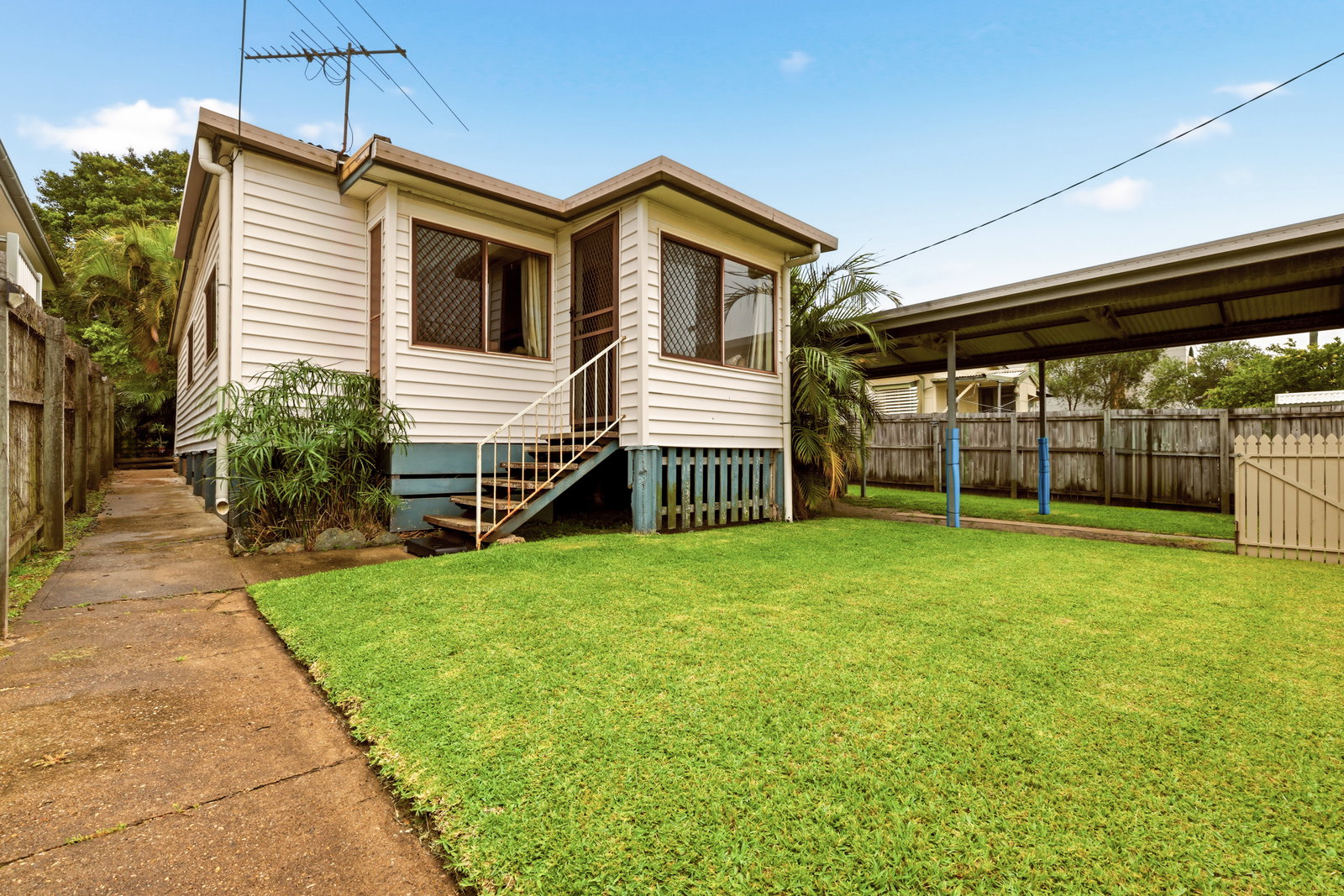 Main listing image for 30 Hale Street, Margate  QLD  4019
