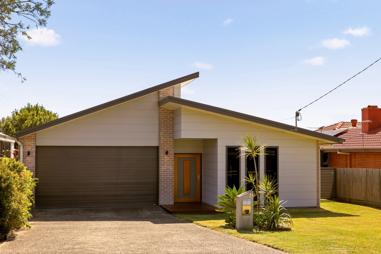 Main listing image for 21 Armstrong Street, Clontarf  QLD  4019
