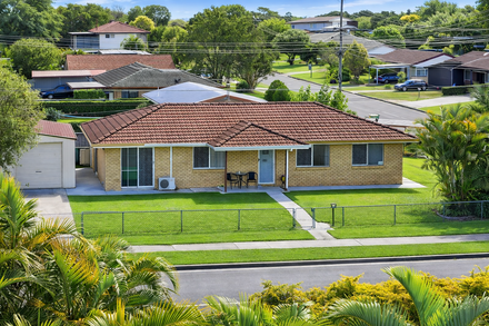15 Old Trafford Road, Bethania