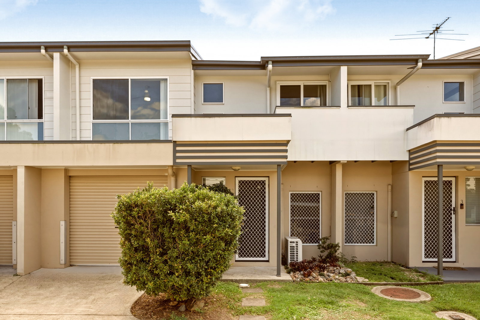 Main listing image for 2/57 Shayne Avenue, Deception Bay  QLD  4508