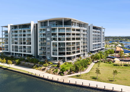 1 Waterside Retreat, Birtinya