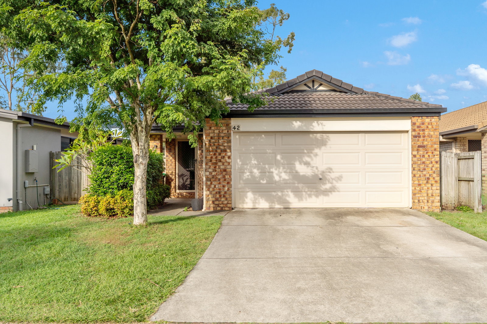 Main listing image for 42 Masterton Street, Kippa-Ring  QLD  4021