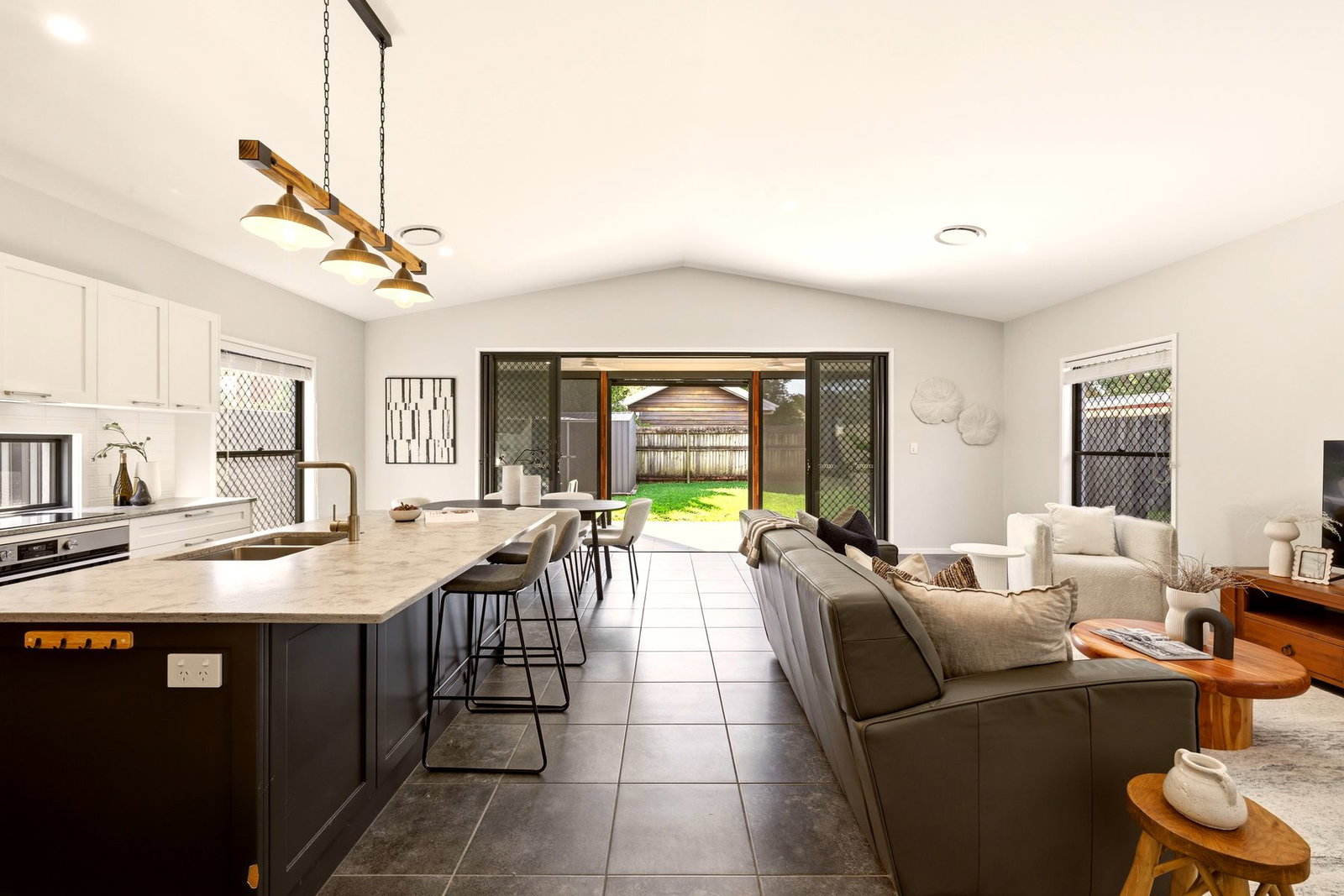 68 Collins Street, Woody Point, QLD, 4019, Woody Point - Thumbnail 4