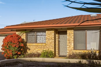 Image 4 for 1/23-25 Pangarinda Place, Mooloolaba  QLD  4557