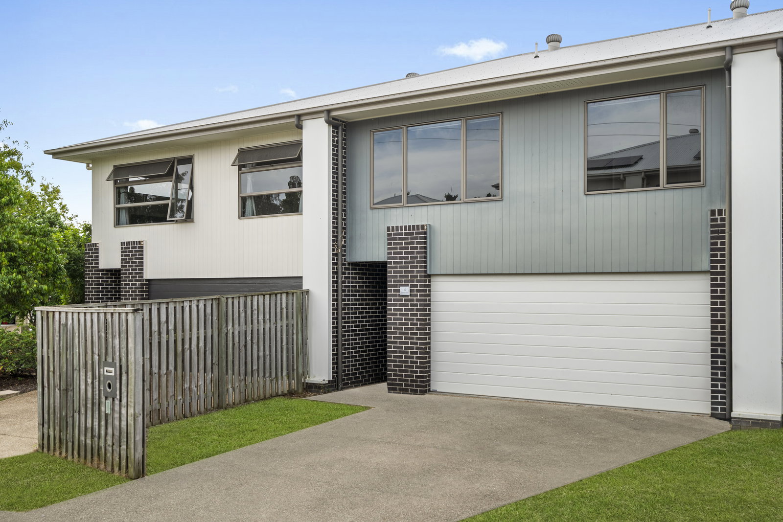 Main listing image for 4 Daniels Lane, Yarrabilba  QLD  4207