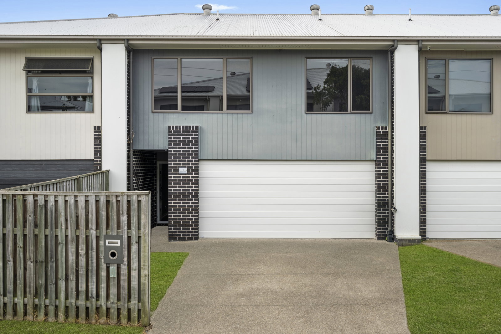 Main listing image for 4 Daniels Lane, Yarrabilba  QLD  4207