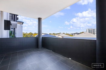 Image 5 for 301/133 Clarence Road, Indooroopilly  QLD  4068